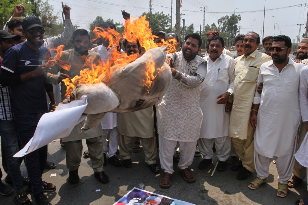Pakistan warns nuclear war with India is a ‘clear and present’ threat