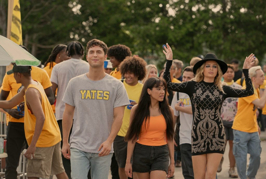 In “Overcompensating,” millennial memory is made meaningful