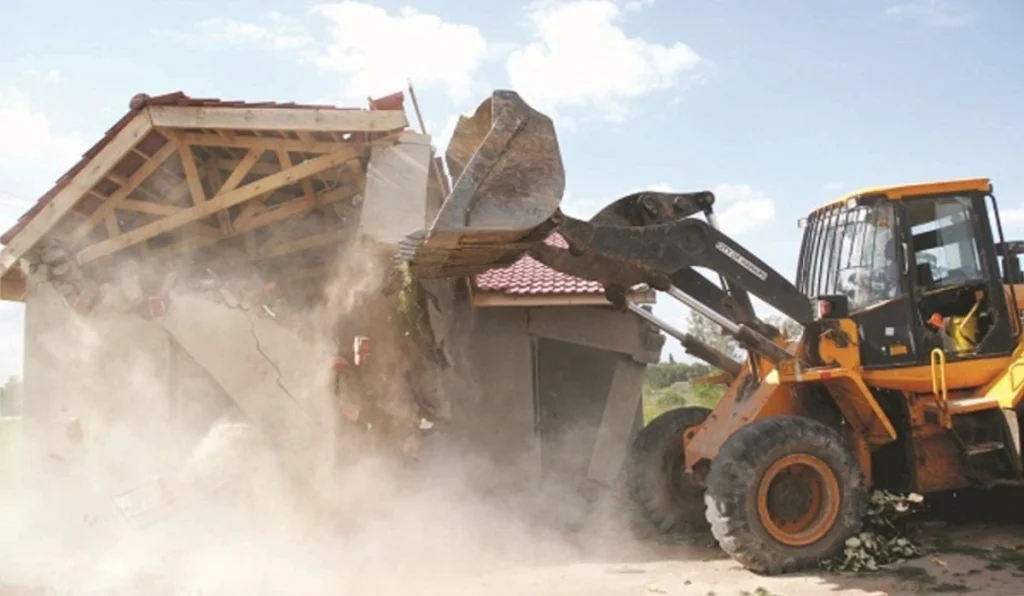 22 000 Harare Homes Face Demolition Over Illegal Land Deals – Steps to Consider when Acquiring a Property in Zimbabwe