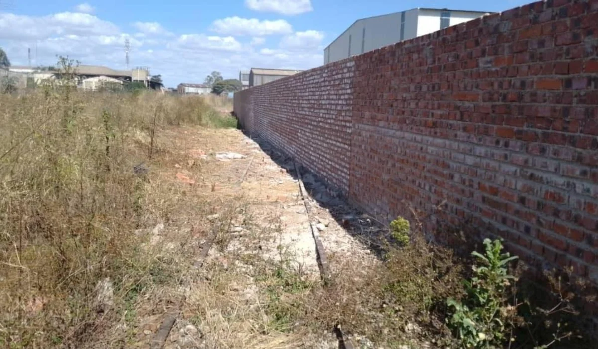 NRZ Addresses Viral Images of Durawall Constructed on Railway Line