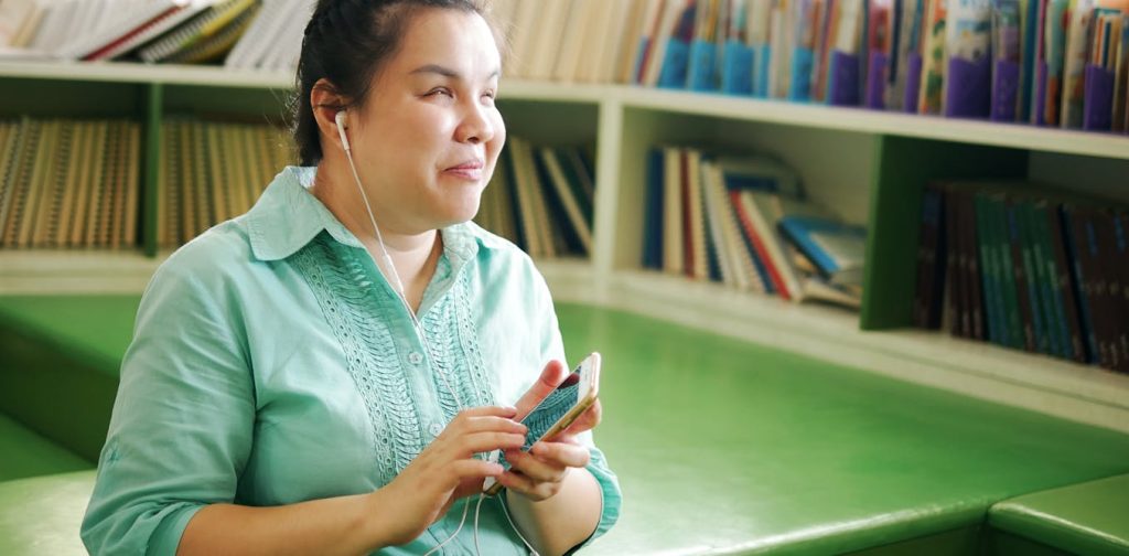 AI is now used for audio description. But it should be accurate and actually useful for people with low vision