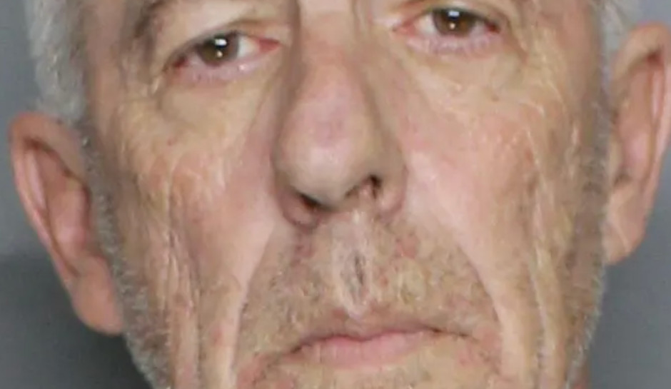 Florida Man Shoots at Door-to-Door Salesmen Who Knocked at His Door