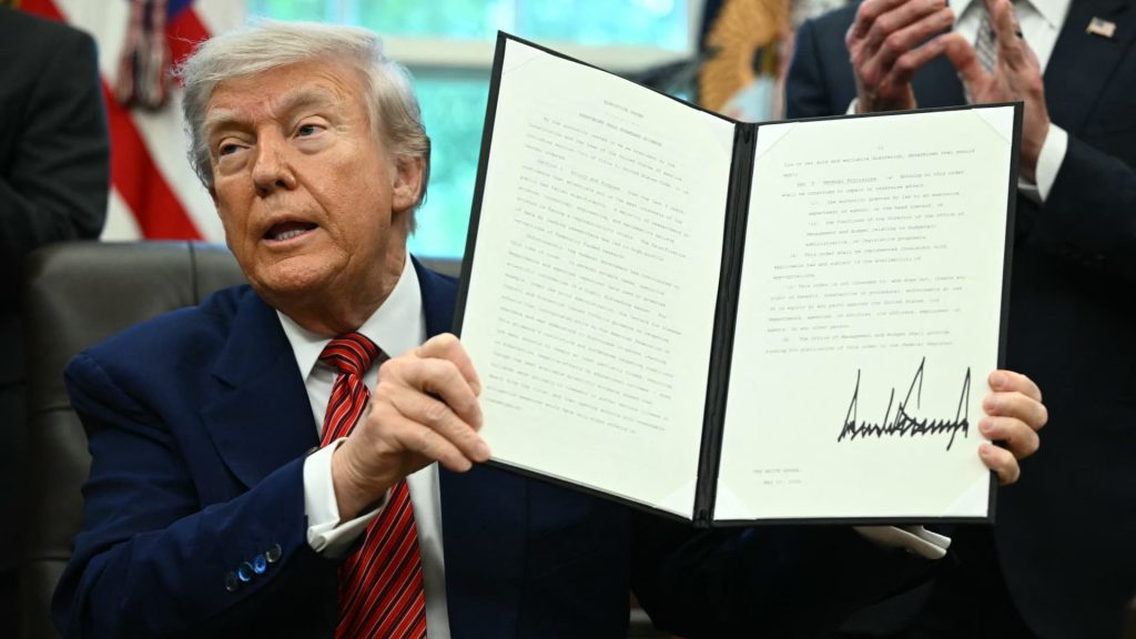 Trump signs orders to overhaul Nuclear Regulatory Commission, speed reactor deployment