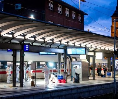 18 injured in attack at Hamburg train station; woman arrested