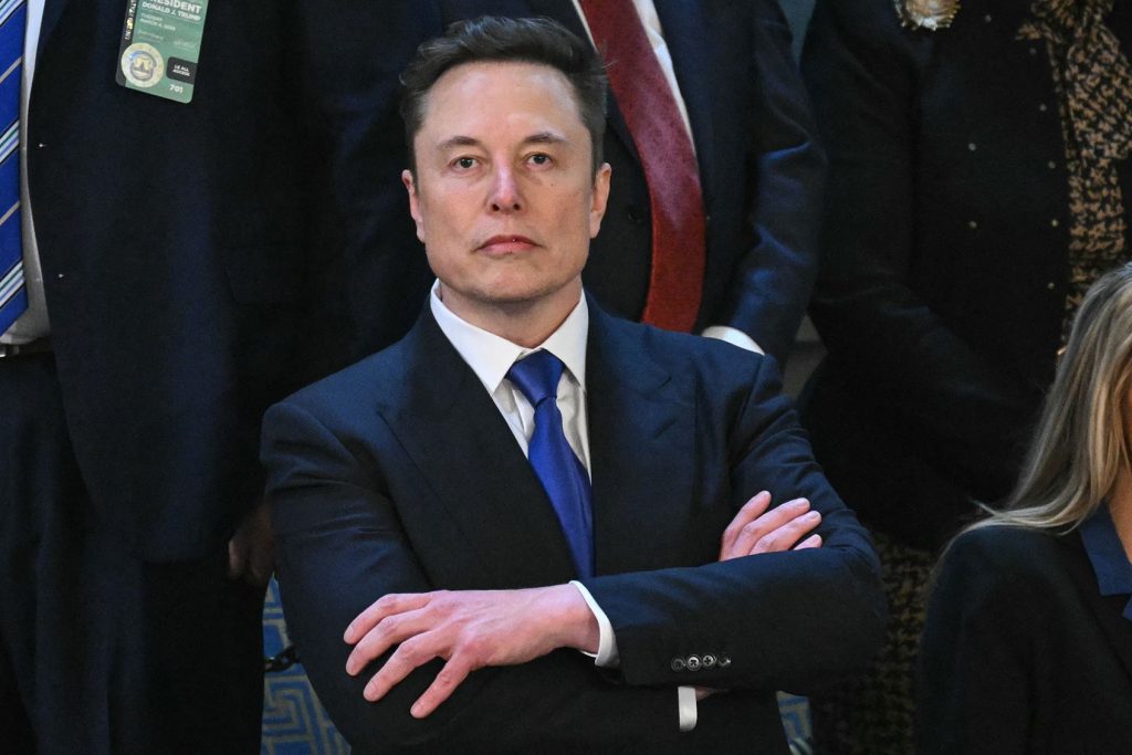 Elon Musk claims he’s leaving politics — no one should believe him