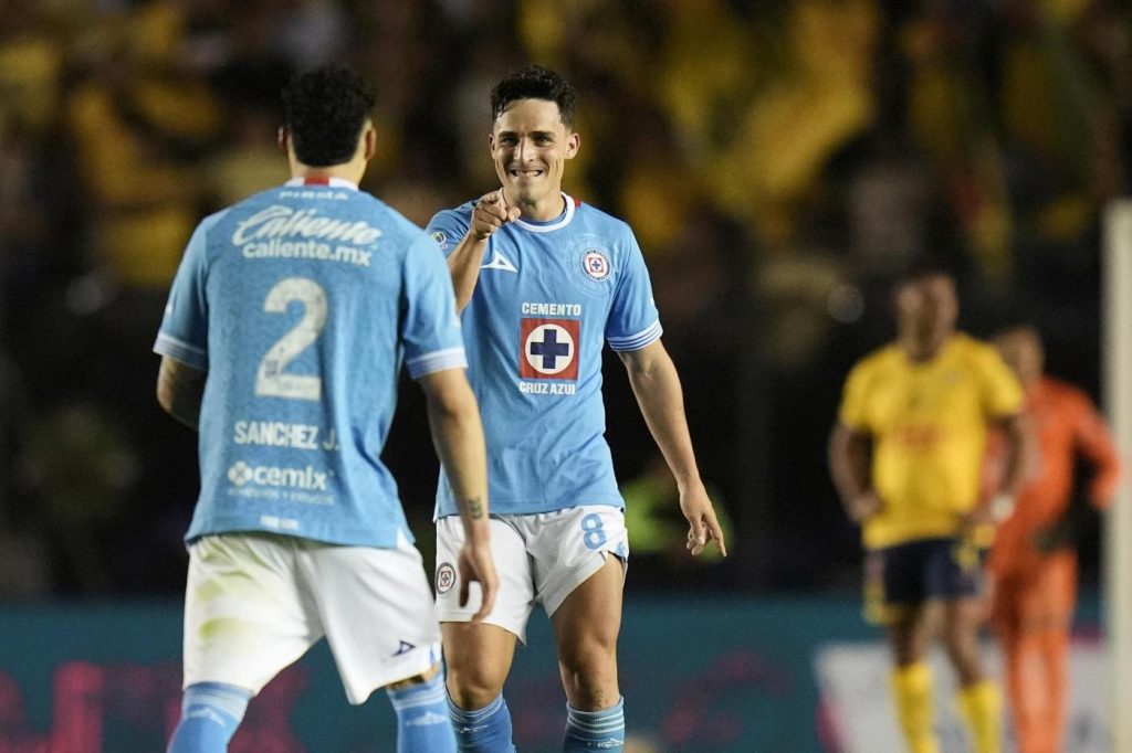 Cruz Azul receive