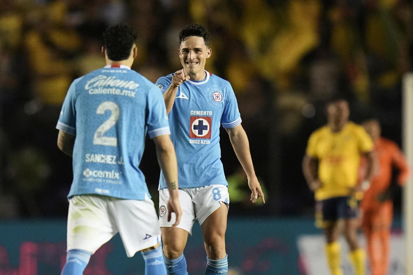 Cruz Azul receive