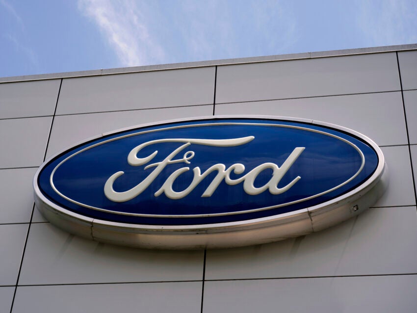 Ford recalls nearly half a million 2016-17 Explorers due to door trim that can detach while driving