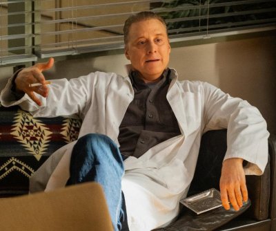 Alan Tudyk: Harry embraces his humanity in ‘Resident Alien’ S4